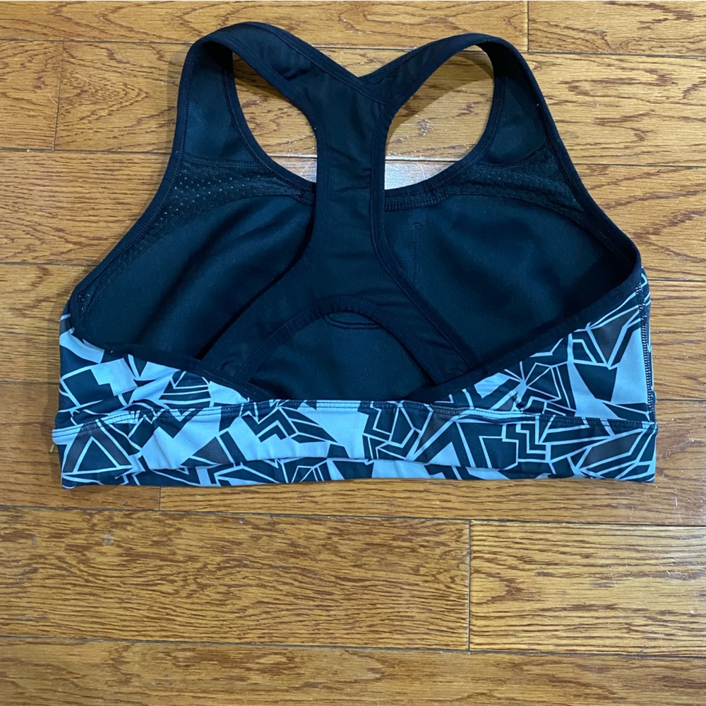 The North Face Sports Bra - Picture 3 of 4